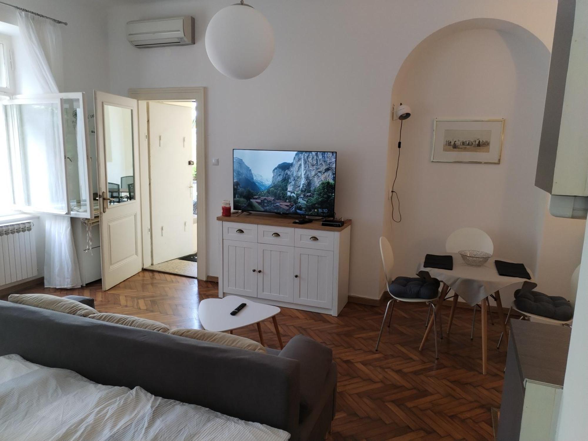 Apartman Marko Lovran Exteriör bild